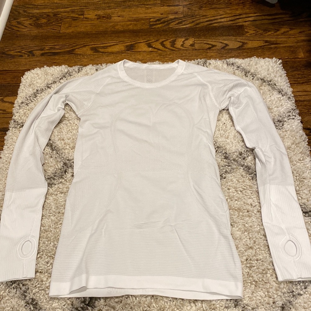 White lululemon swiftly long sleeve